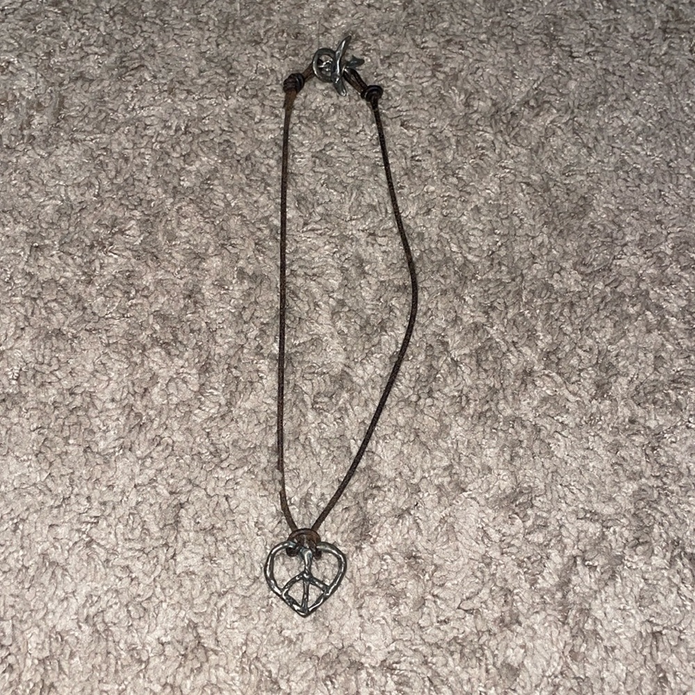 Heart peace sign necklace